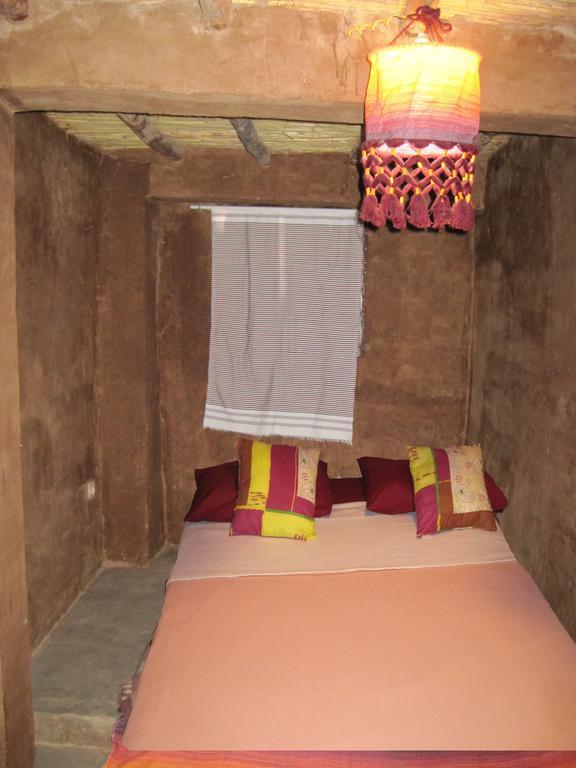 Auberge Toda Kasbah Tinfou Zaouia de Sidi el Mokhtar Ben Ali Екстериор снимка