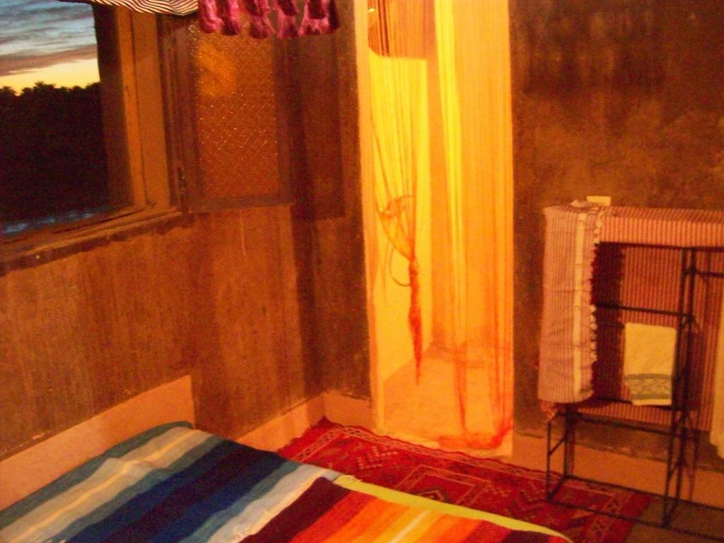 Auberge Toda Kasbah Tinfou Zaouia de Sidi el Mokhtar Ben Ali Екстериор снимка